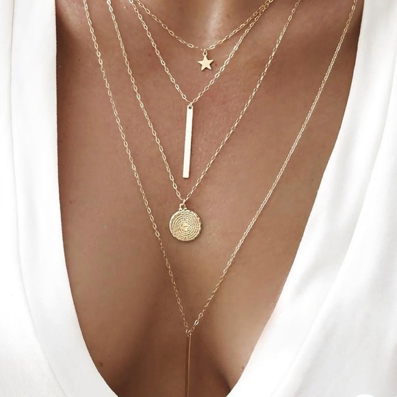 Multi-layered Gold Simple Pendant Necklace - Picture 2 of 4